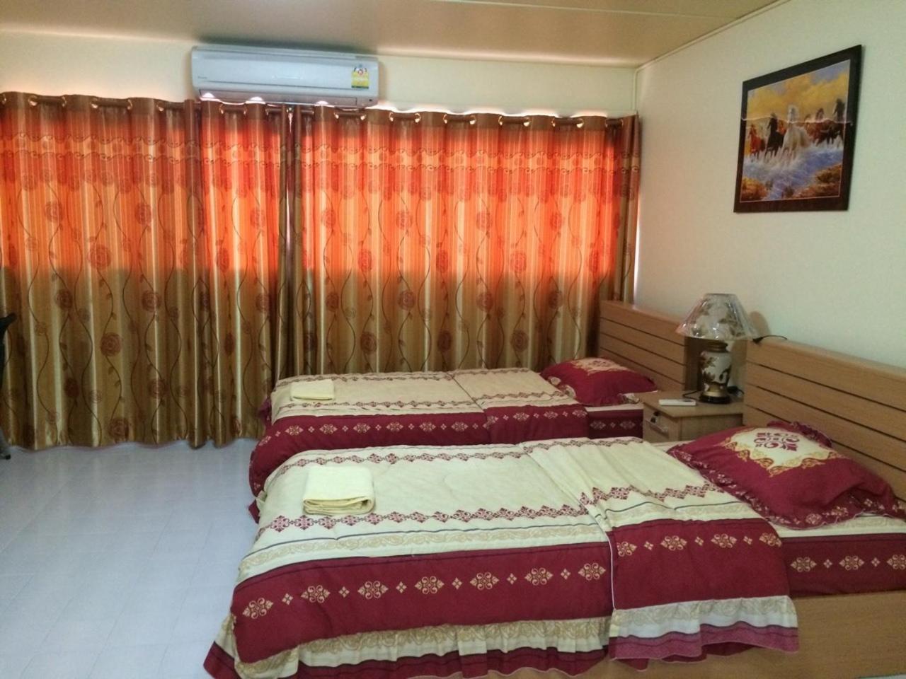 Sk Muang Thong Thani Bangkok Rum bild
