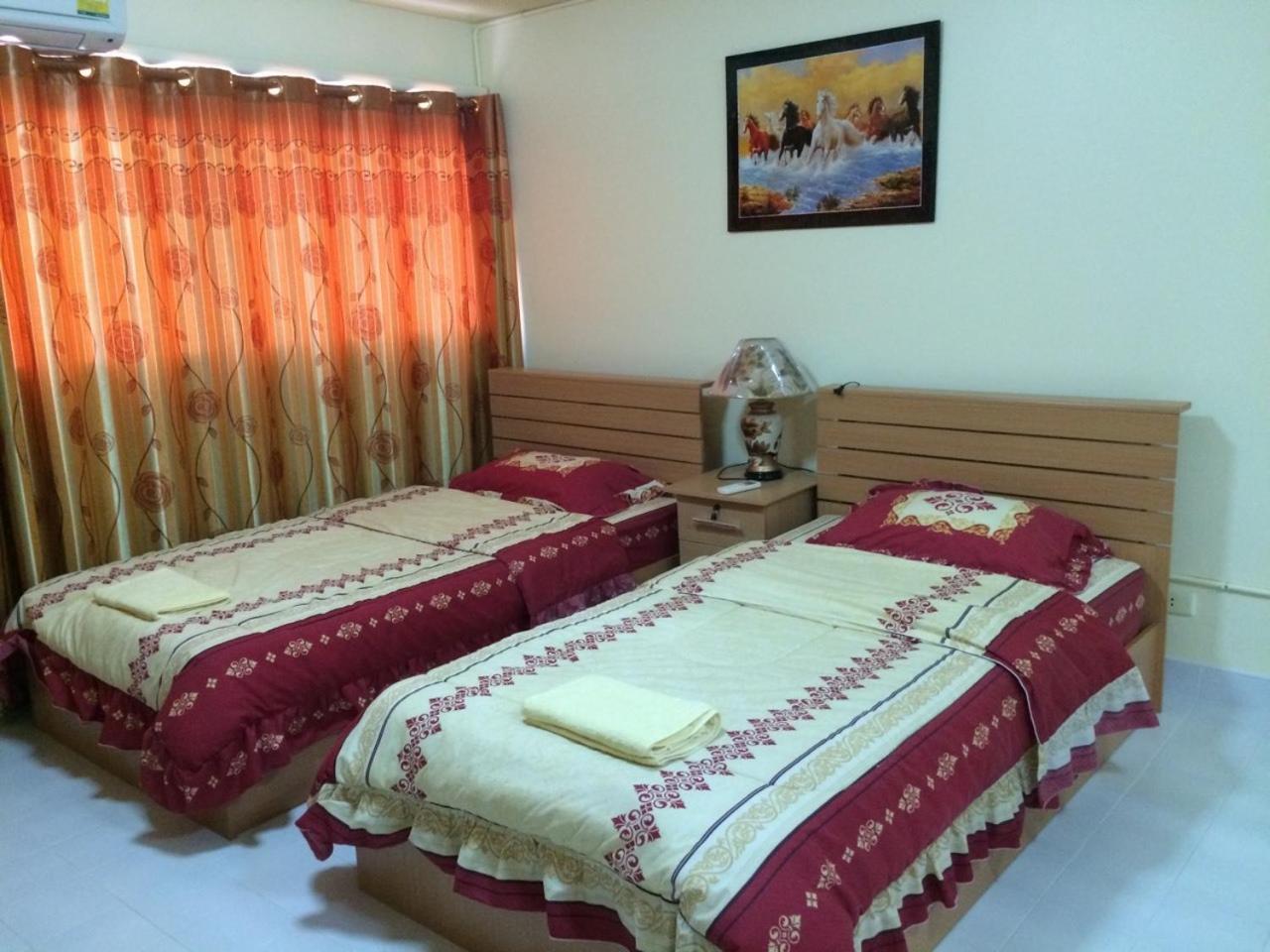 Sk Muang Thong Thani Bangkok Rum bild